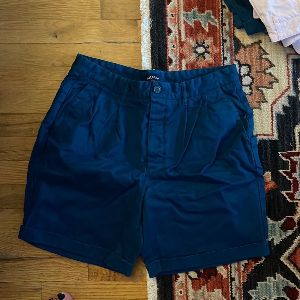 NWOT Noah shorts